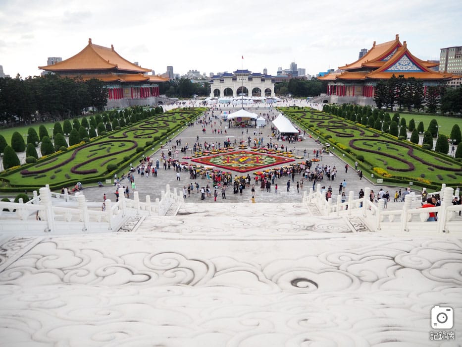 中正紀念堂-彩遊花趣-創意花毯 (14).jpg