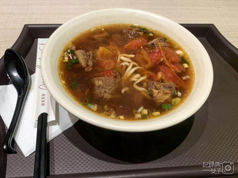 老董牛肉麵-三軍總醫院商店街 (8).jpg