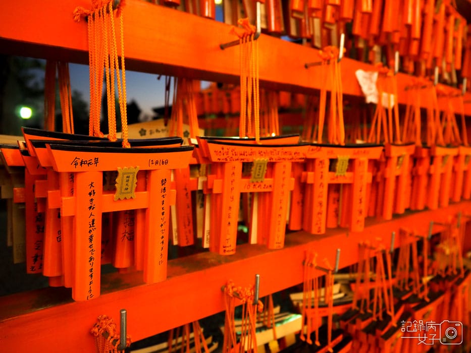 夜晚的伏見稻荷大社+千本鳥居 (51).JPG
