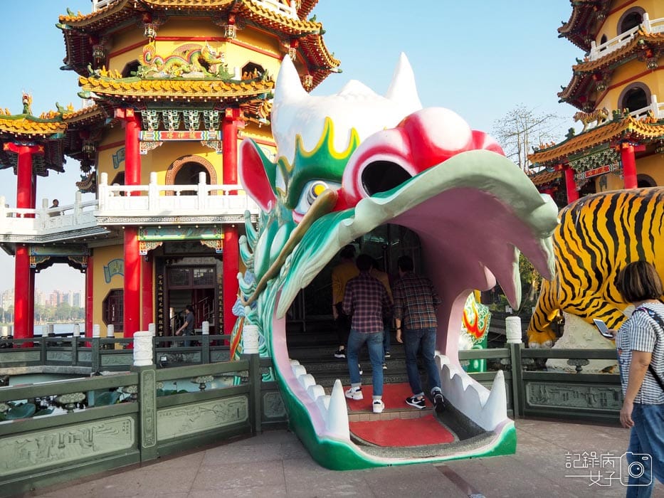 高雄蓮池潭-龍虎塔-春秋閣-五里亭 (18).JPG