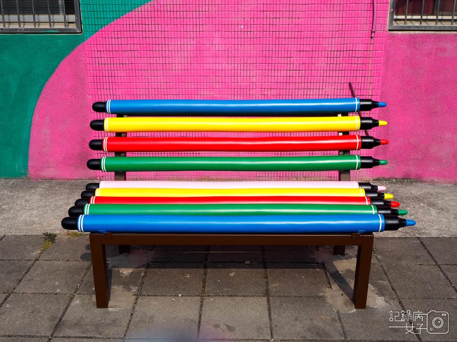 高雄衛武營彩繪社區_衛武迷迷村 WAllRIORS國際街頭藝術 (37).jpg