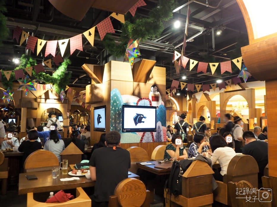 金色三麥 板橋大遠百店_拌飯披薩 (3).jpg