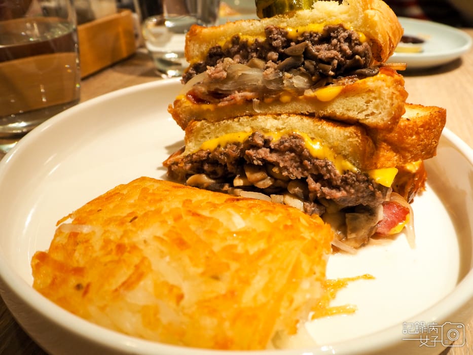 M one Cafe 蛋捲x班尼迪克蛋30.jpg