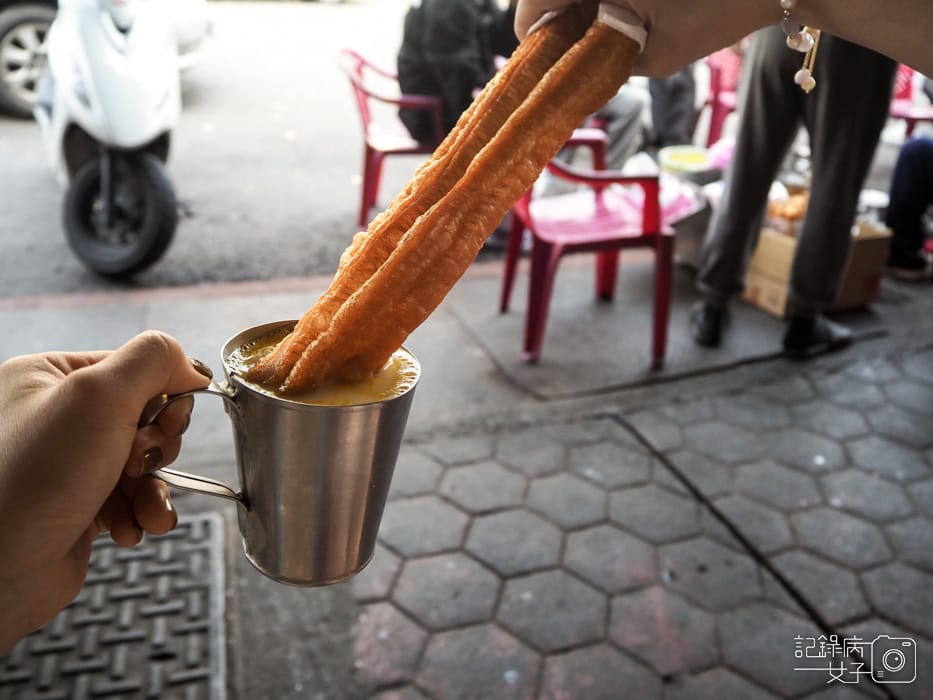 嘉義早餐炭燒杏仁茶加蛋油條10.jpg 嘉義早餐炭燒杏仁茶加蛋油條10.jpg