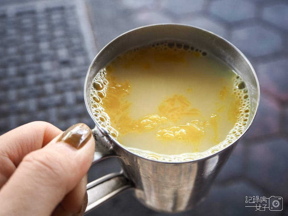 嘉義早餐炭燒杏仁茶加蛋油條7.jpg 嘉義早餐炭燒杏仁茶加蛋油條7.jpg