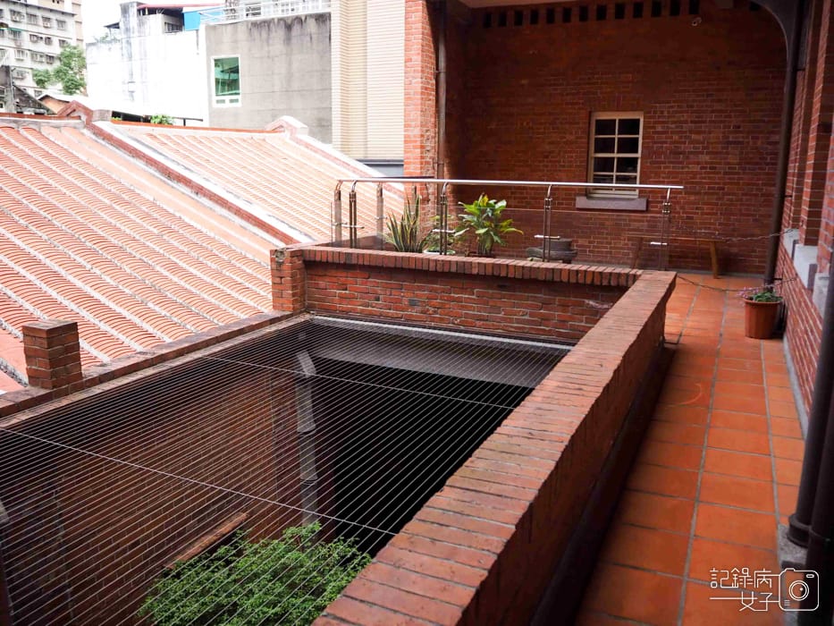 大同市定古蹟製茶廠 新芳春茶行x焙籠風選撿梗49.jpg