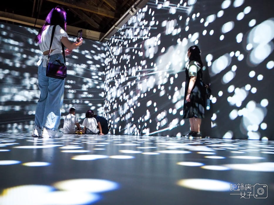 Hello Ouchhh AI數據藝術展x華山文創園區19.jpg Hello Ouchhh AI數據藝術展x華山文創園區19.jpg