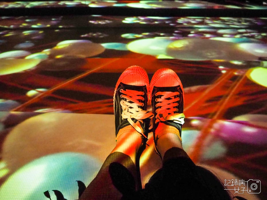 Hello Ouchhh AI數據藝術展x華山文創園區53.jpg Hello Ouchhh AI數據藝術展x華山文創園區53.jpg