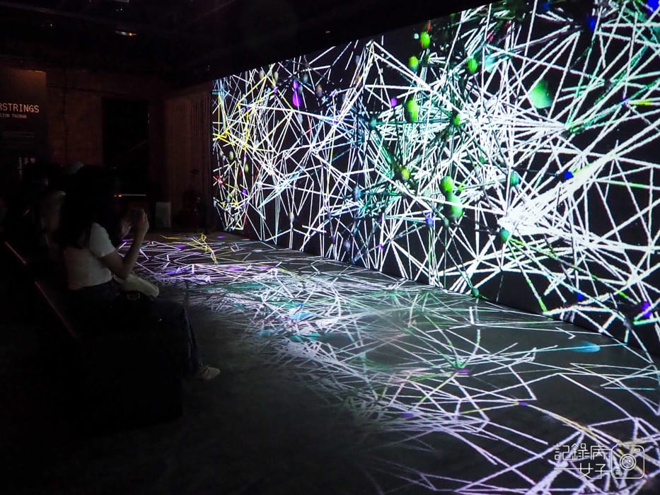 Hello Ouchhh AI數據藝術展x華山文創園區35.jpg Hello Ouchhh AI數據藝術展x華山文創園區35.jpg