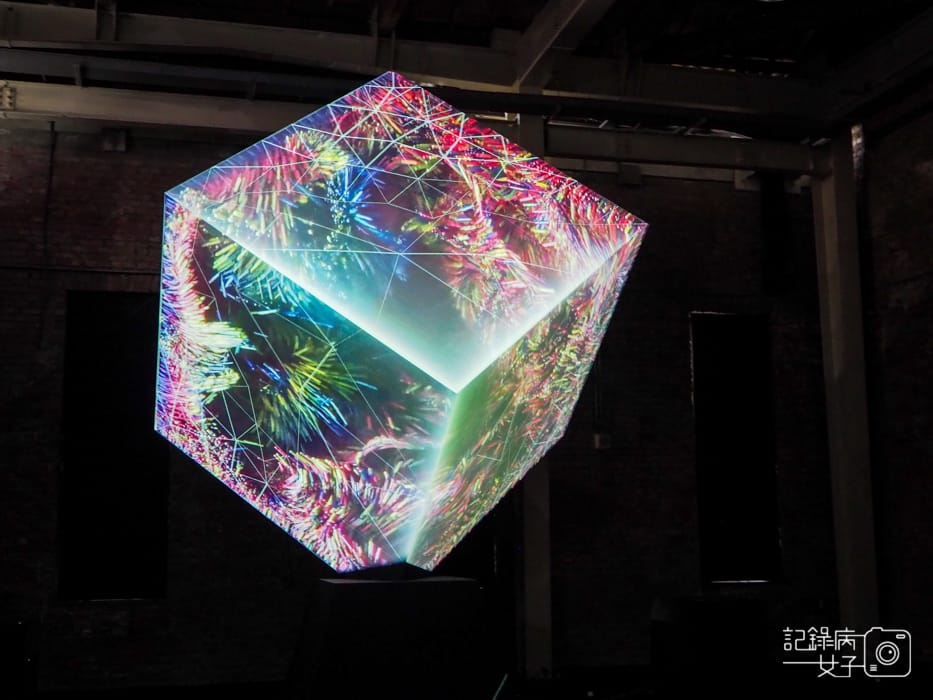 Hello Ouchhh AI數據藝術展x華山文創園區7.jpg Hello Ouchhh AI數據藝術展x華山文創園區7.jpg