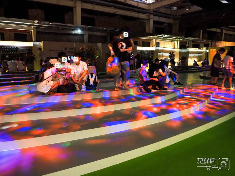 Hello Ouchhh AI數據藝術展x華山文創園區40.jpg Hello Ouchhh AI數據藝術展x華山文創園區40.jpg