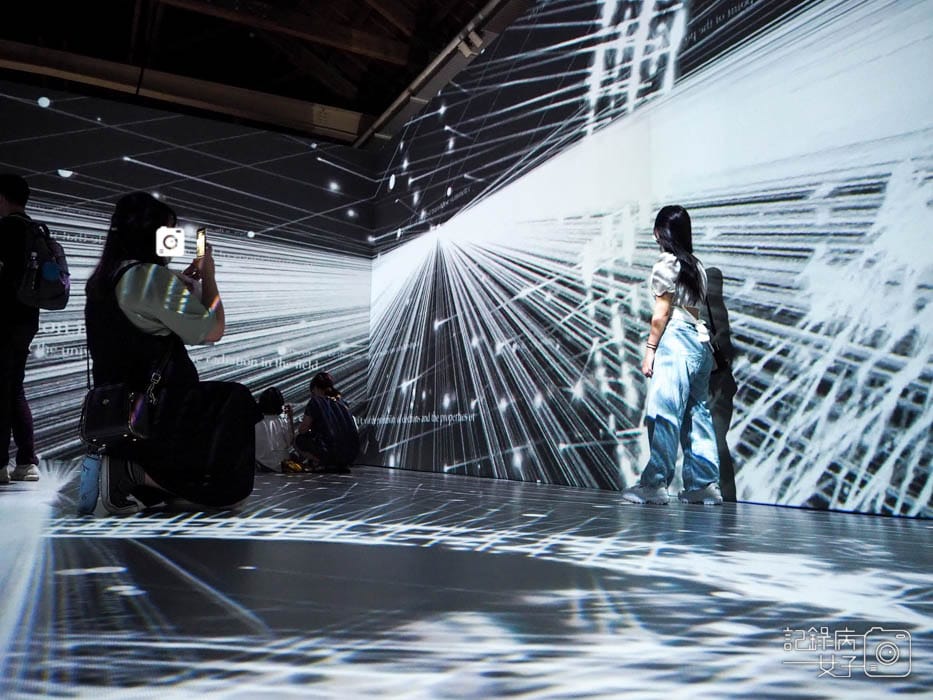 Hello Ouchhh AI數據藝術展x華山文創園區18.jpg Hello Ouchhh AI數據藝術展x華山文創園區18.jpg