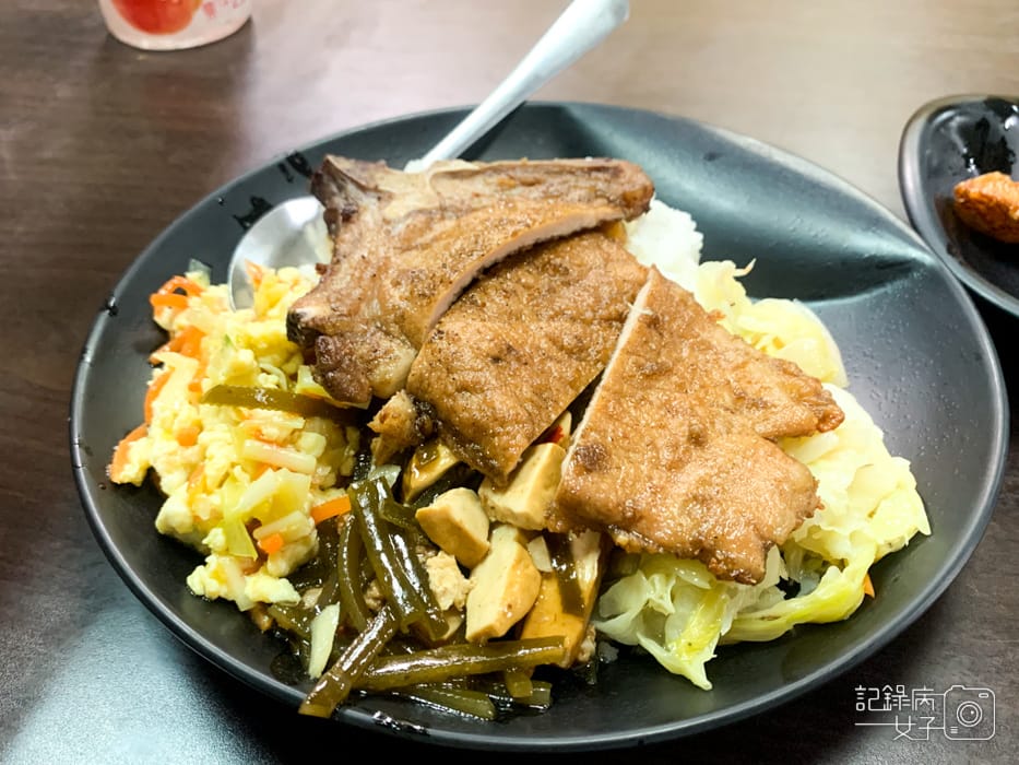 南機場金銘雞腿魯肉飯x魯雞腿便當x炸排骨7.jpg 南機場金銘雞腿魯肉飯x魯雞腿便當x炸排骨7.jpg