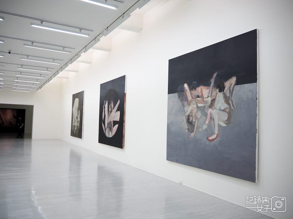 台北美術館機場傳輸帶屍體 痛苦與歡愉曾慶強個展9.jpg 台北美術館機場傳輸帶屍體 痛苦與歡愉曾慶強個展9.jpg