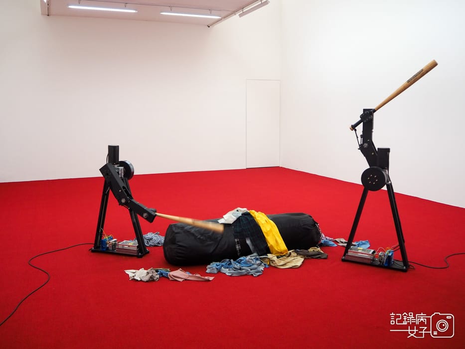 台北美術館機場傳輸帶屍體 痛苦與歡愉曾慶強個展22.jpg 台北美術館機場傳輸帶屍體 痛苦與歡愉曾慶強個展22.jpg