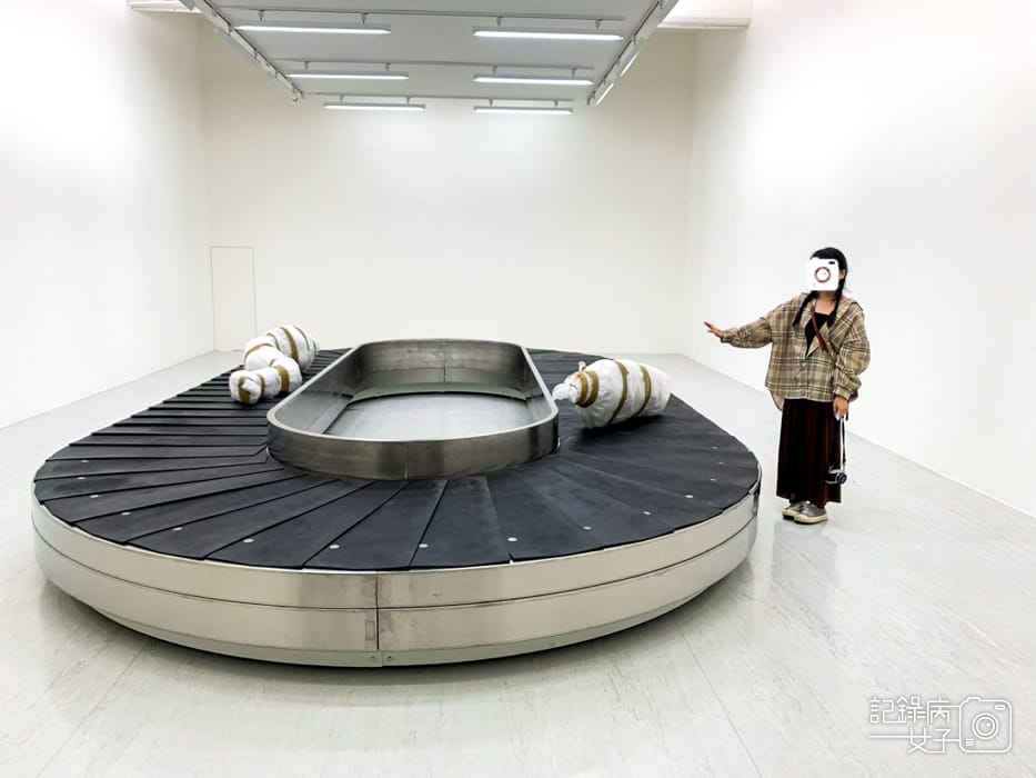 台北美術館機場傳輸帶屍體 痛苦與歡愉曾慶強個展21.jpg 台北美術館機場傳輸帶屍體 痛苦與歡愉曾慶強個展21.jpg