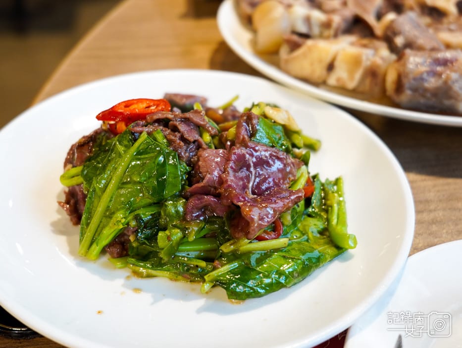 必比登推薦 高雄牛老大涮牛肉 x 現宰牛肉牛腩牛尾 x 熱炒芥蘭牛肉41.jpg