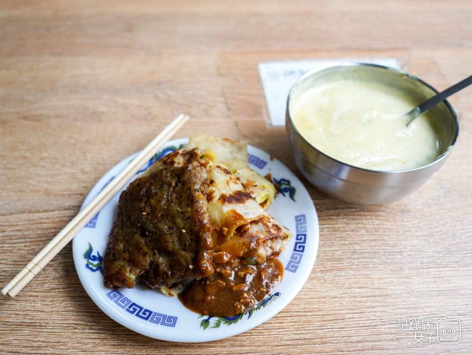 秦小姐豆漿店 排隊獅子頭蛋餅 新疆豬排 豇豆蛋餅35.jpg