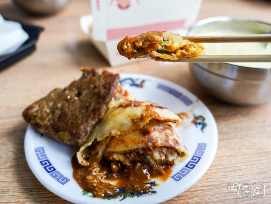 秦小姐豆漿店 排隊獅子頭蛋餅 新疆豬排 豇豆蛋餅44.jpg