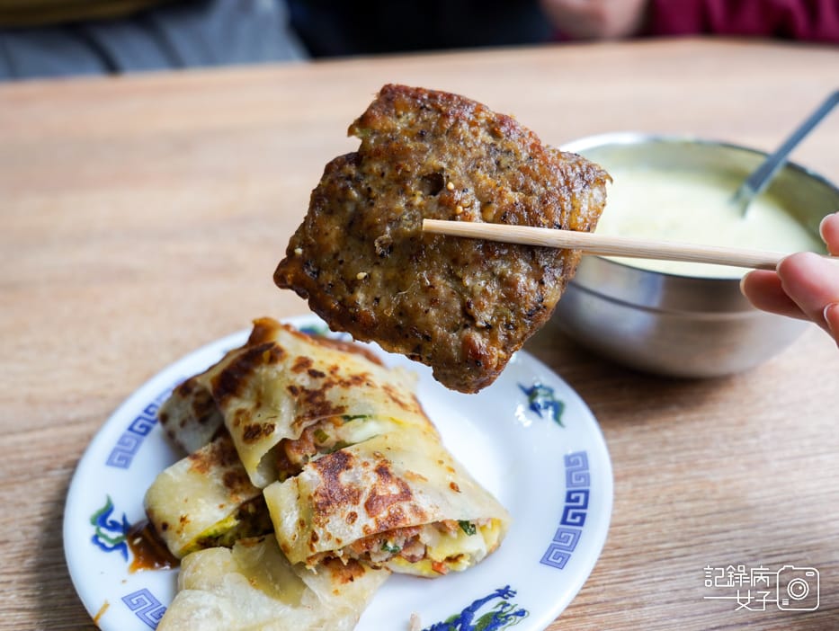 秦小姐豆漿店 排隊獅子頭蛋餅 新疆豬排 豇豆蛋餅39.jpg