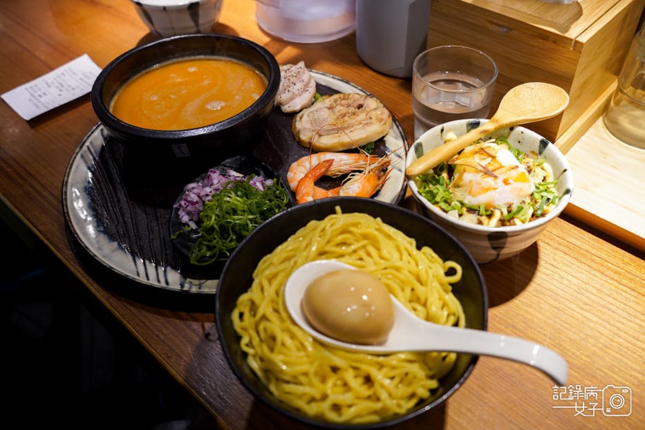 隱家拉麵士林TKG飯豚骨醬油拉麵濃厚海老沾麵19.jpg 隱家拉麵士林TKG飯豚骨醬油拉麵濃厚海老沾麵19.jpg