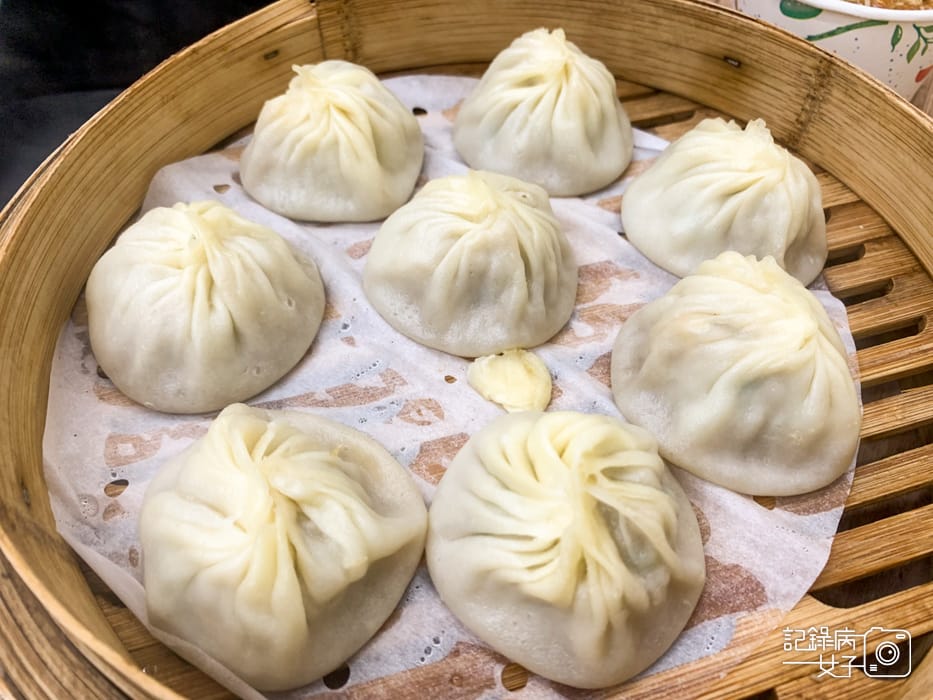 中山湯包洪蒜香湯包原味湯包麻辣小籠湯包皮薄多汁19.jpg 中山湯包洪蒜香湯包原味湯包麻辣小籠湯包皮薄多汁19.jpg