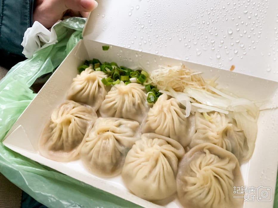 中山湯包洪蒜香湯包原味湯包麻辣小籠湯包皮薄多汁22.jpg 中山湯包洪蒜香湯包原味湯包麻辣小籠湯包皮薄多汁22.jpg