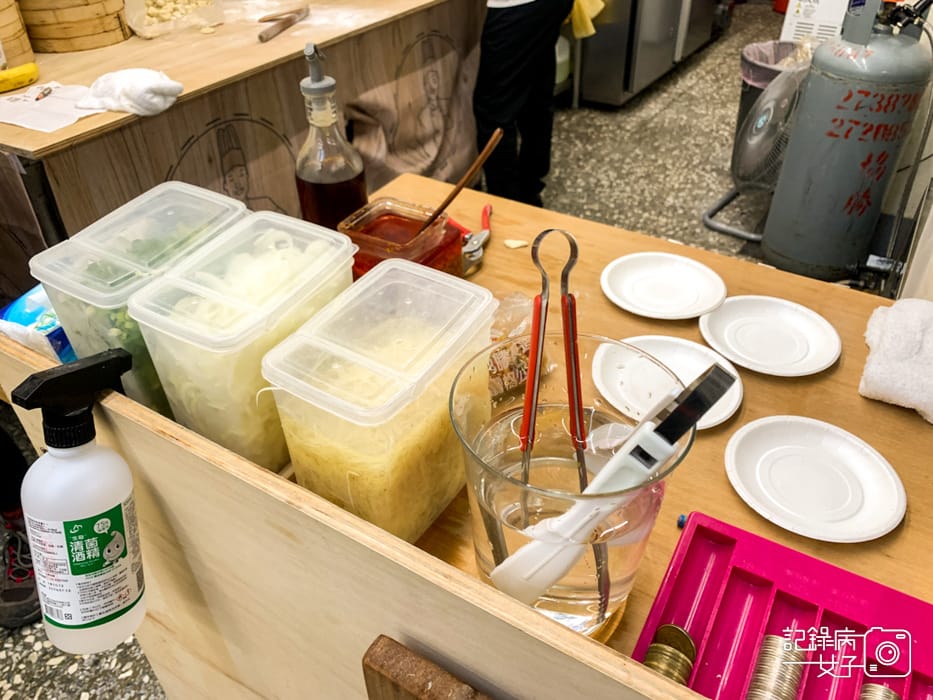 中山湯包洪蒜香湯包原味湯包麻辣小籠湯包皮薄多汁5.jpg 中山湯包洪蒜香湯包原味湯包麻辣小籠湯包皮薄多汁5.jpg