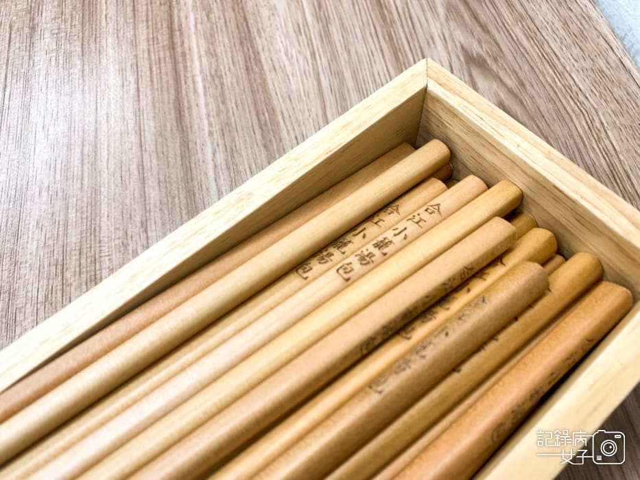 中山湯包洪蒜香湯包原味湯包麻辣小籠湯包皮薄多汁23.jpg 中山湯包洪蒜香湯包原味湯包麻辣小籠湯包皮薄多汁23.jpg