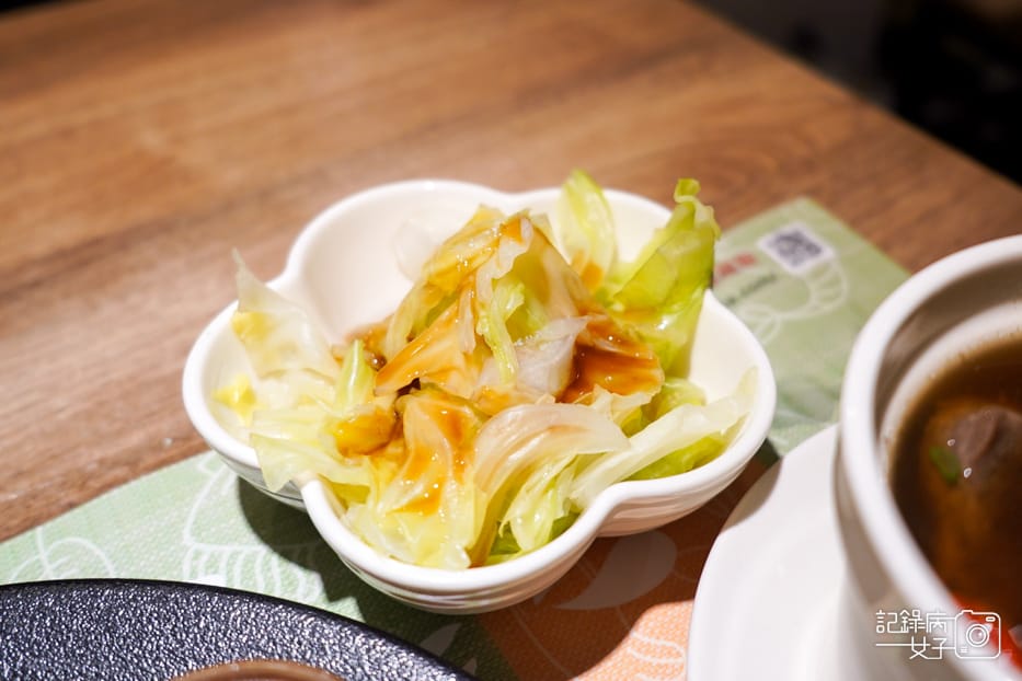 25遼寧夜市林記海南雞飯燙青菜.jpg 25遼寧夜市林記海南雞飯燙青菜.jpg