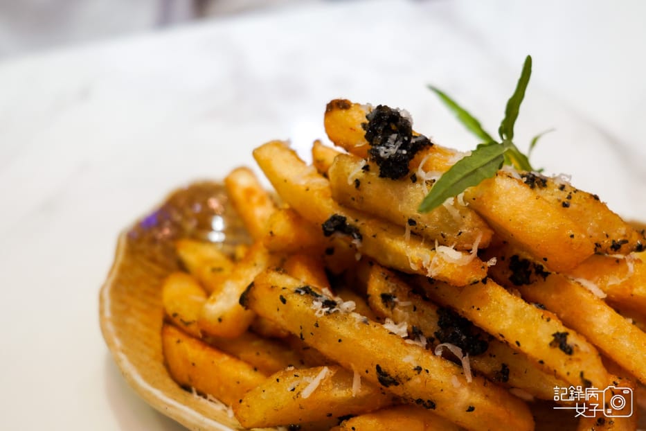 37LIVE PASTA 松江南京悠活義大利麵松露薯條.jpg