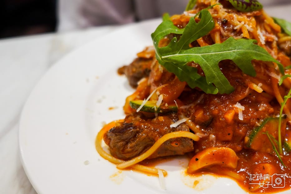 32LIVE PASTA 松江南京悠活義大利麵茄汁菲力牛義大利麵.jpg