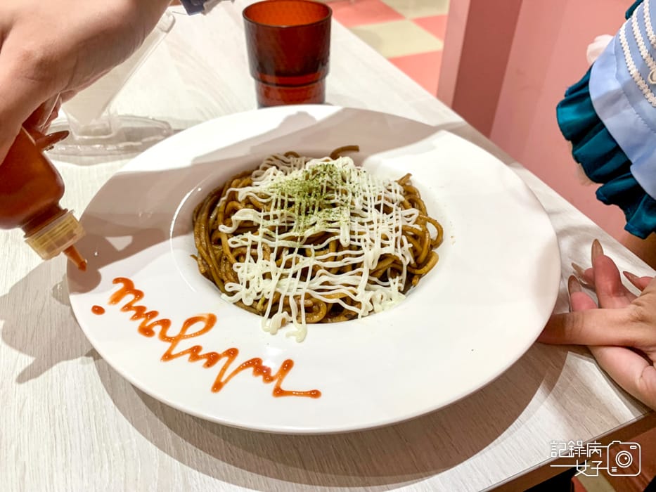 18西門町月讀女僕咖啡廳炒麵.jpg