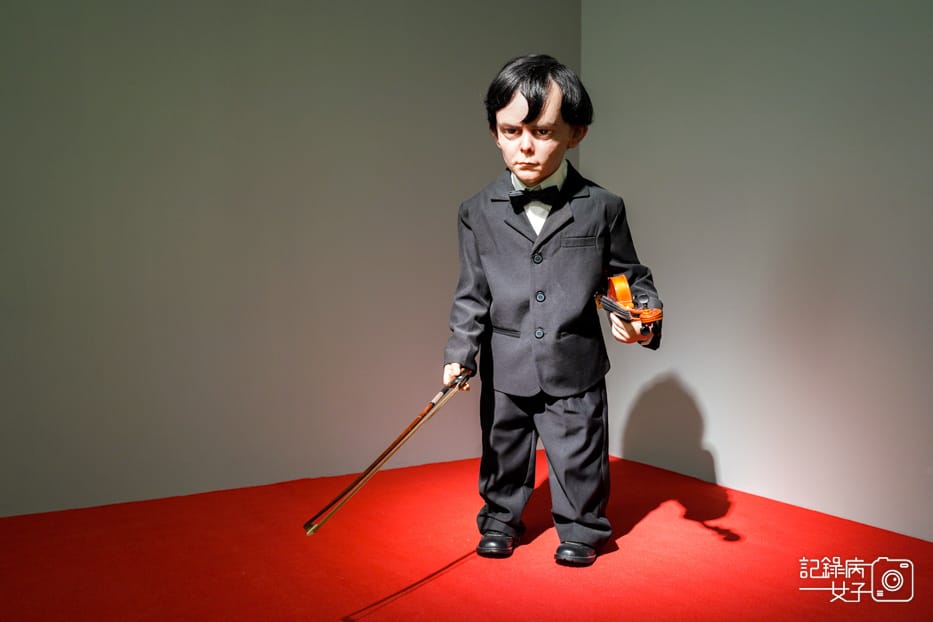 32台北市立美術館 未來身體 超自然雕塑 超寫實超現實蠟像.jpg