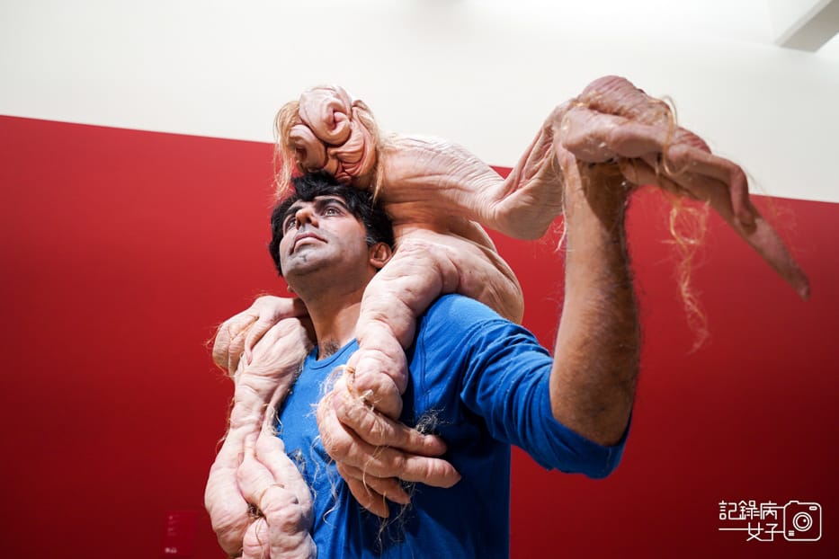 7台北市立美術館 未來身體 超自然雕塑 超寫實超現實蠟像.jpg