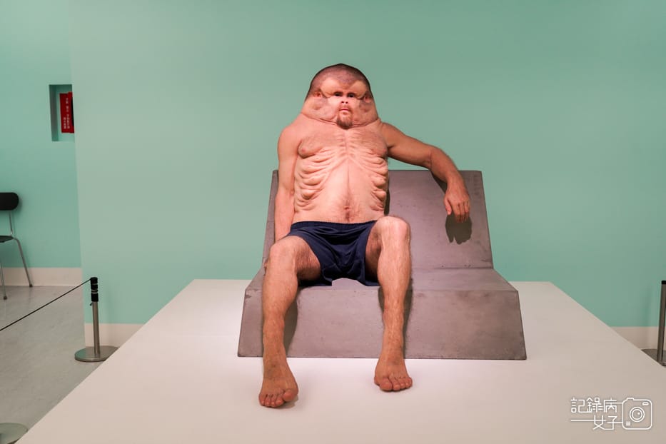 34台北市立美術館 未來身體 超自然雕塑 超寫實超現實蠟像.jpg