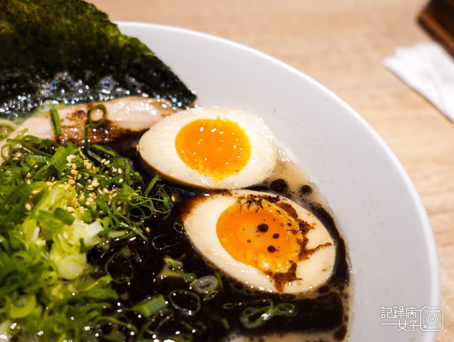 25信義區一真亭ラーメン一真亭拉麵焦蒜蔥叉燒麵.jpg 25信義區一真亭ラーメン一真亭拉麵焦蒜蔥叉燒麵.jpg