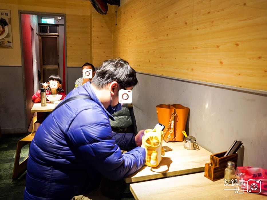 15信義區一真亭ラーメン一真亭拉麵焦蒜蔥叉燒麵.jpg 15信義區一真亭ラーメン一真亭拉麵焦蒜蔥叉燒麵.jpg