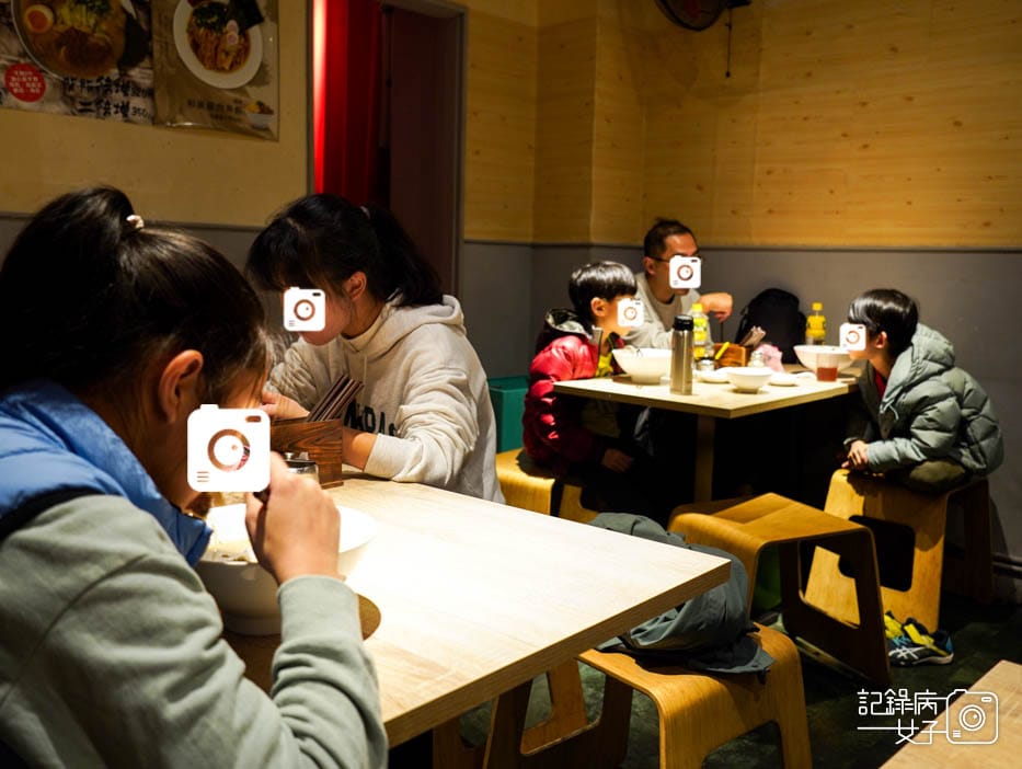 14信義區一真亭ラーメン一真亭拉麵焦蒜蔥叉燒麵.jpg 14信義區一真亭ラーメン一真亭拉麵焦蒜蔥叉燒麵.jpg