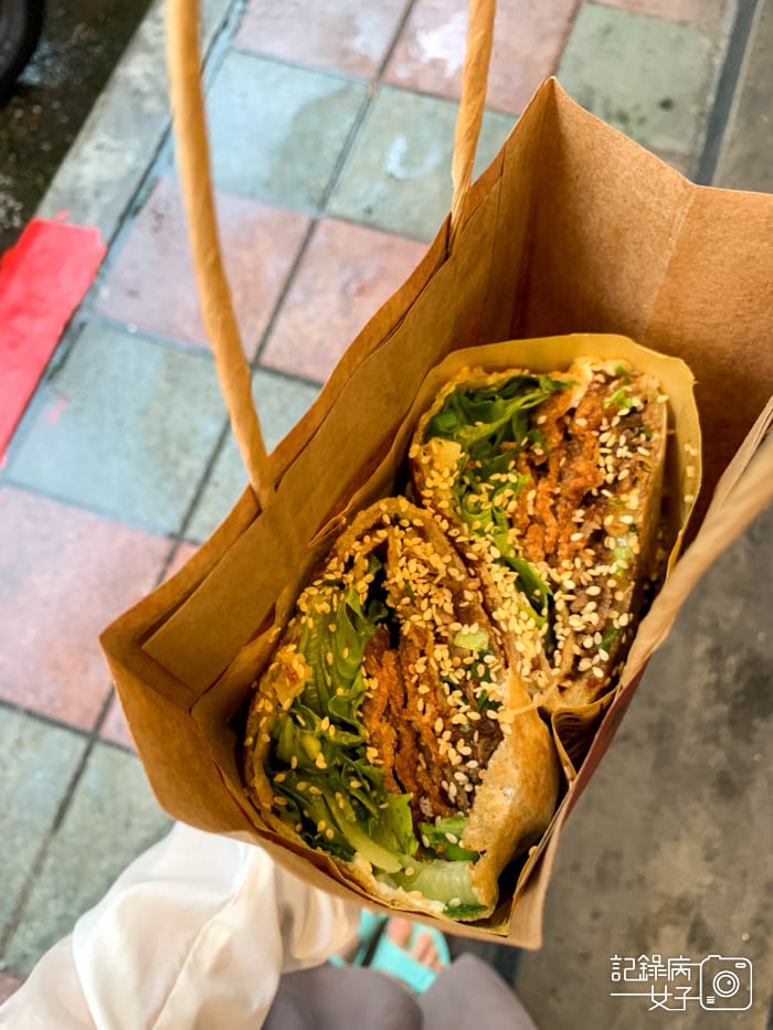 36內湖老大爺煎餅果子塔香沙茶牛煎餅果子.jpg 36內湖老大爺煎餅果子塔香沙茶牛煎餅果子.jpg