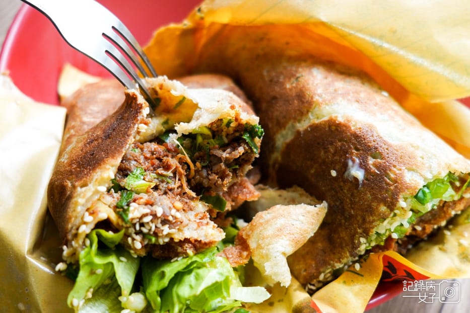 39內湖老大爺煎餅果子塔香沙茶牛煎餅果子.jpg 39內湖老大爺煎餅果子塔香沙茶牛煎餅果子.jpg