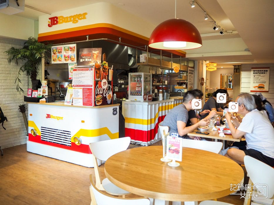 4大安JB Burger 美式漢堡專賣店黃金鱈魚堡牛肉起司堡田園雞腿堡狂野薯條.jpg 4大安JB Burger 美式漢堡專賣店黃金鱈魚堡牛肉起司堡田園雞腿堡狂野薯條.jpg