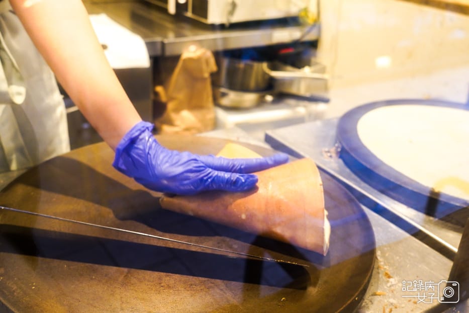 15日本東京池袋 gelato pique cafe creperie 可麗餅コンプレ奶油砂糖可麗餅.jpg