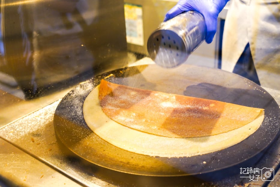 16日本東京池袋 gelato pique cafe creperie 可麗餅コンプレ奶油砂糖可麗餅.jpg