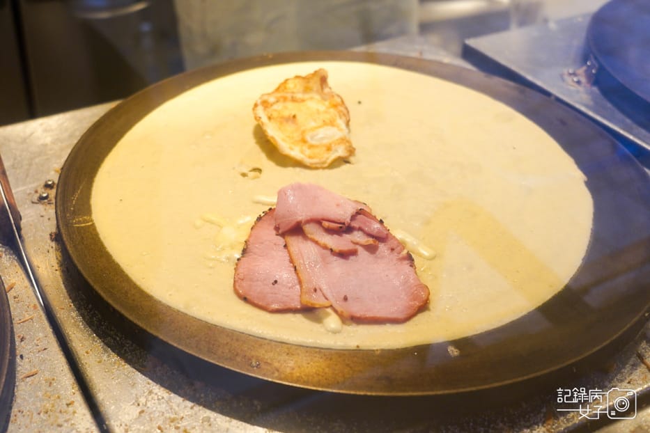 6日本東京池袋 gelato pique cafe creperie 可麗餅コンプレ奶油砂糖可麗餅.jpg