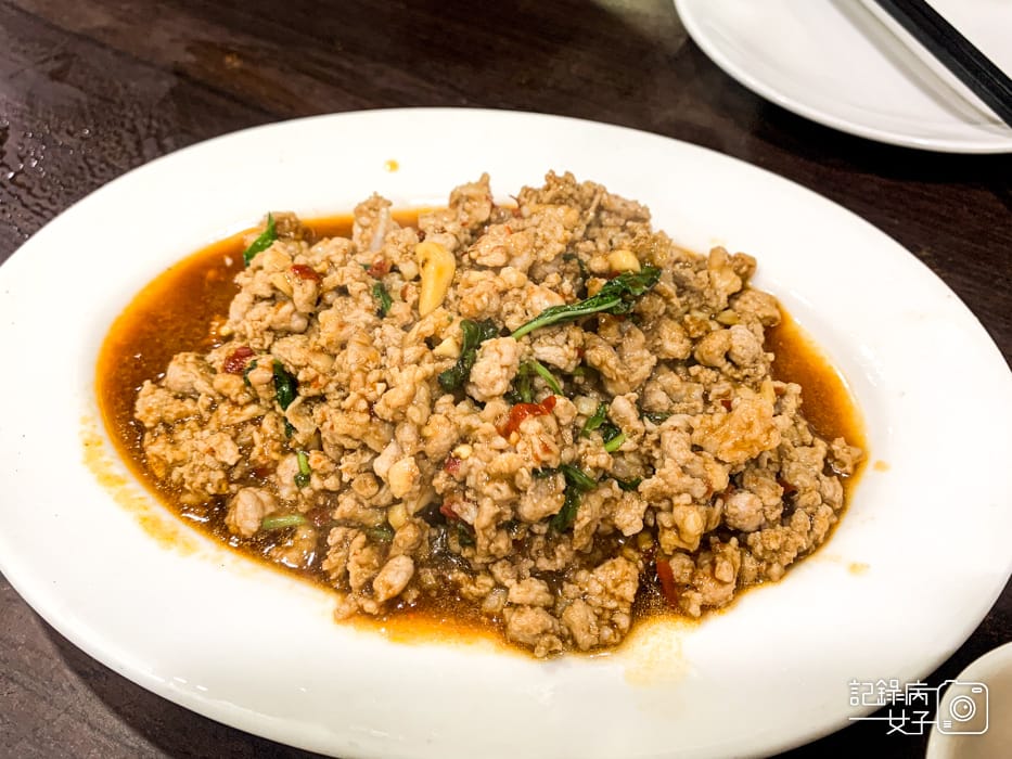 7台北橋三和夜市三重泰式圓料理月亮蝦餅打拋豬椒麻雞檸檬鱸魚.jpg 7台北橋三和夜市三重泰式圓料理月亮蝦餅打拋豬椒麻雞檸檬鱸魚.jpg