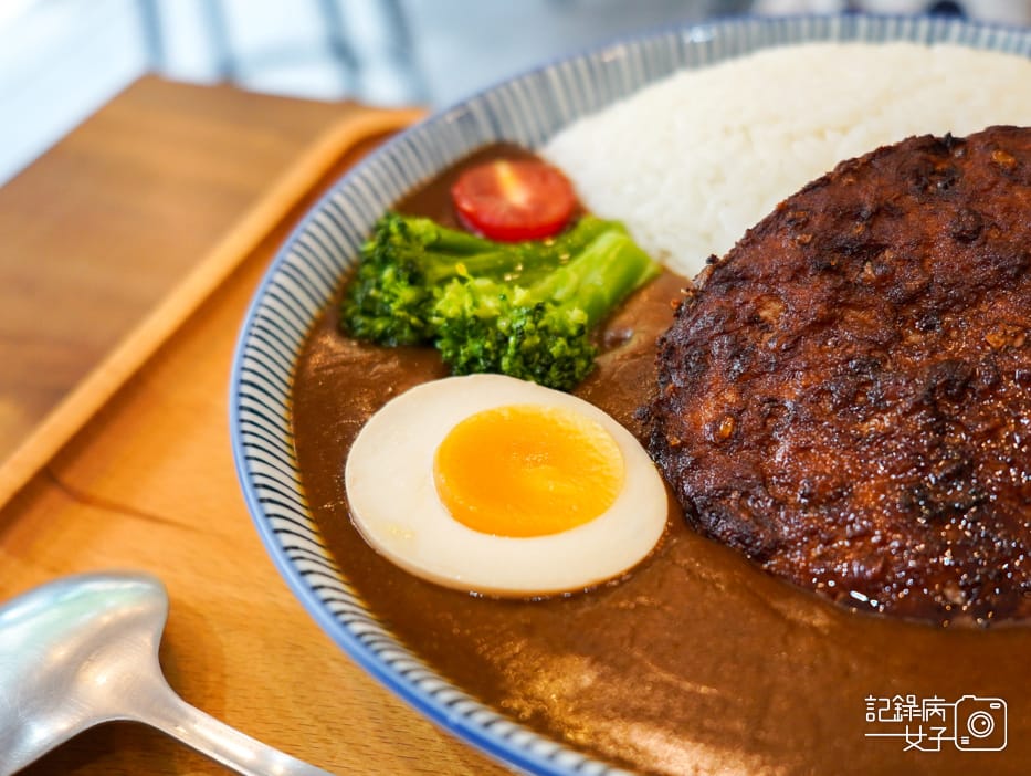 25大叔食事咖喱飯溏心蛋.jpg 25大叔食事咖喱飯溏心蛋.jpg