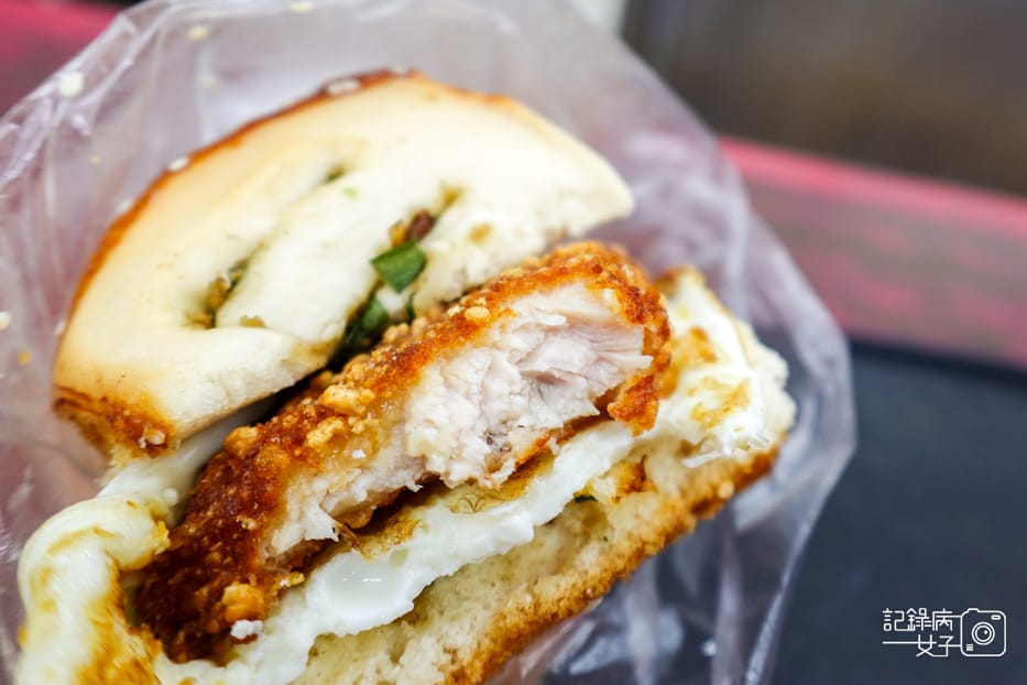 9永春天橋下豆江之家雞排蔥花捲.jpg