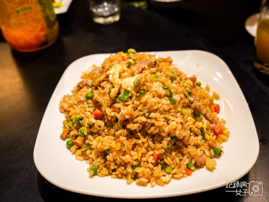 20桃園麻瓜煮味黑嚕嚕皮蛋滷肉麻辣鍋金瓜雞湯老皮嫩肉.jpg 20桃園麻瓜煮味黑嚕嚕皮蛋滷肉麻辣鍋金瓜雞湯老皮嫩肉.jpg