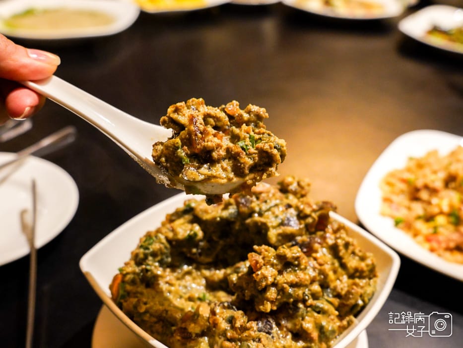 24桃園麻瓜煮味黑嚕嚕皮蛋滷肉麻辣鍋金瓜雞湯老皮嫩肉.jpg 24桃園麻瓜煮味黑嚕嚕皮蛋滷肉麻辣鍋金瓜雞湯老皮嫩肉.jpg